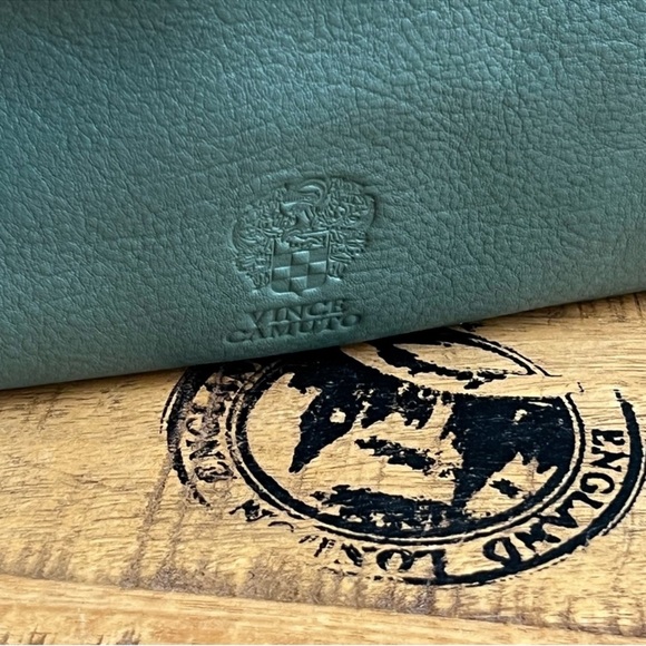 Vince Camuto Green Leather Bag Shoulder Tote Hobo NWOT - Picture 5 of 16